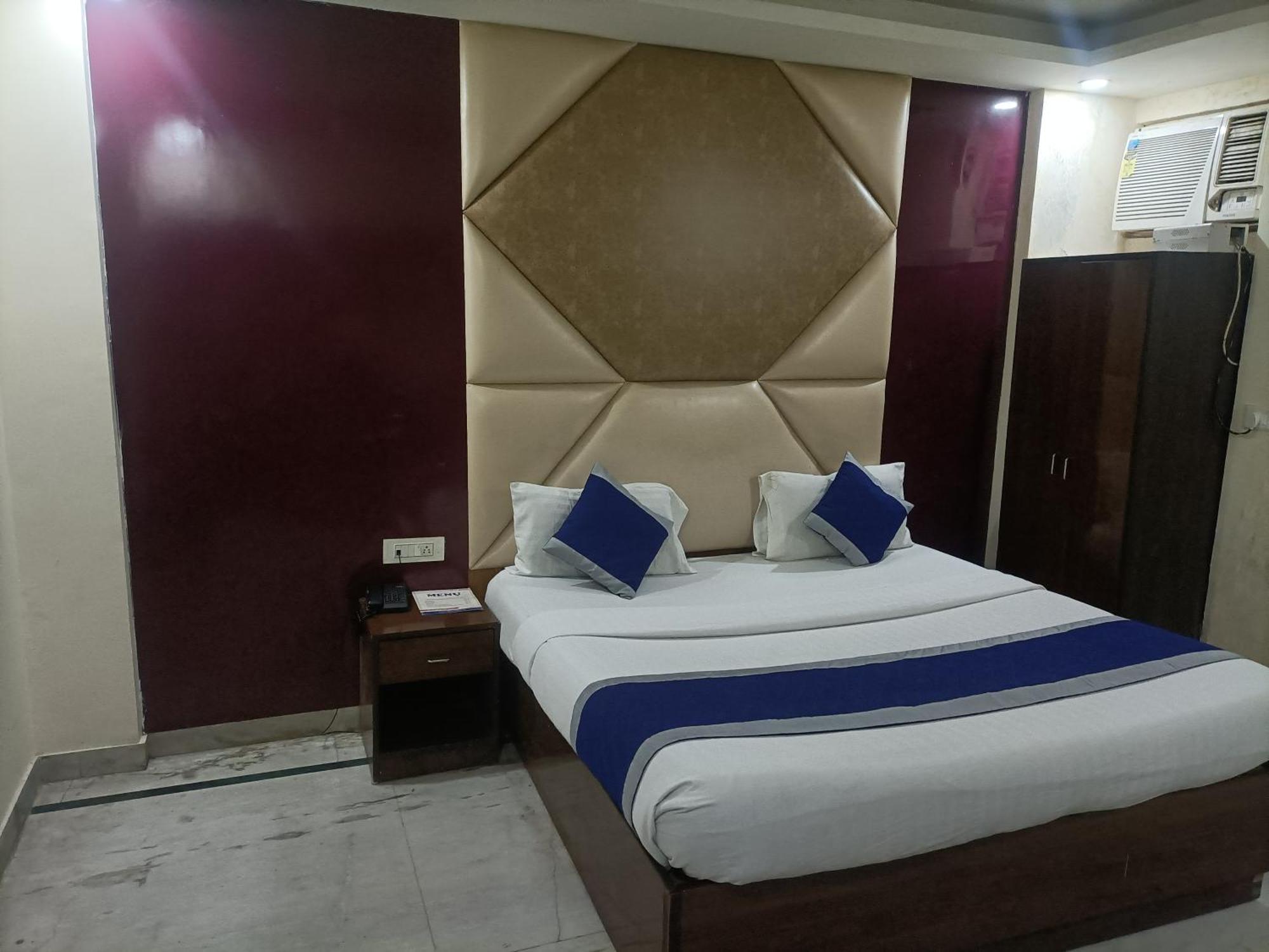 Hotel Ringer Nuova Delhi Esterno foto