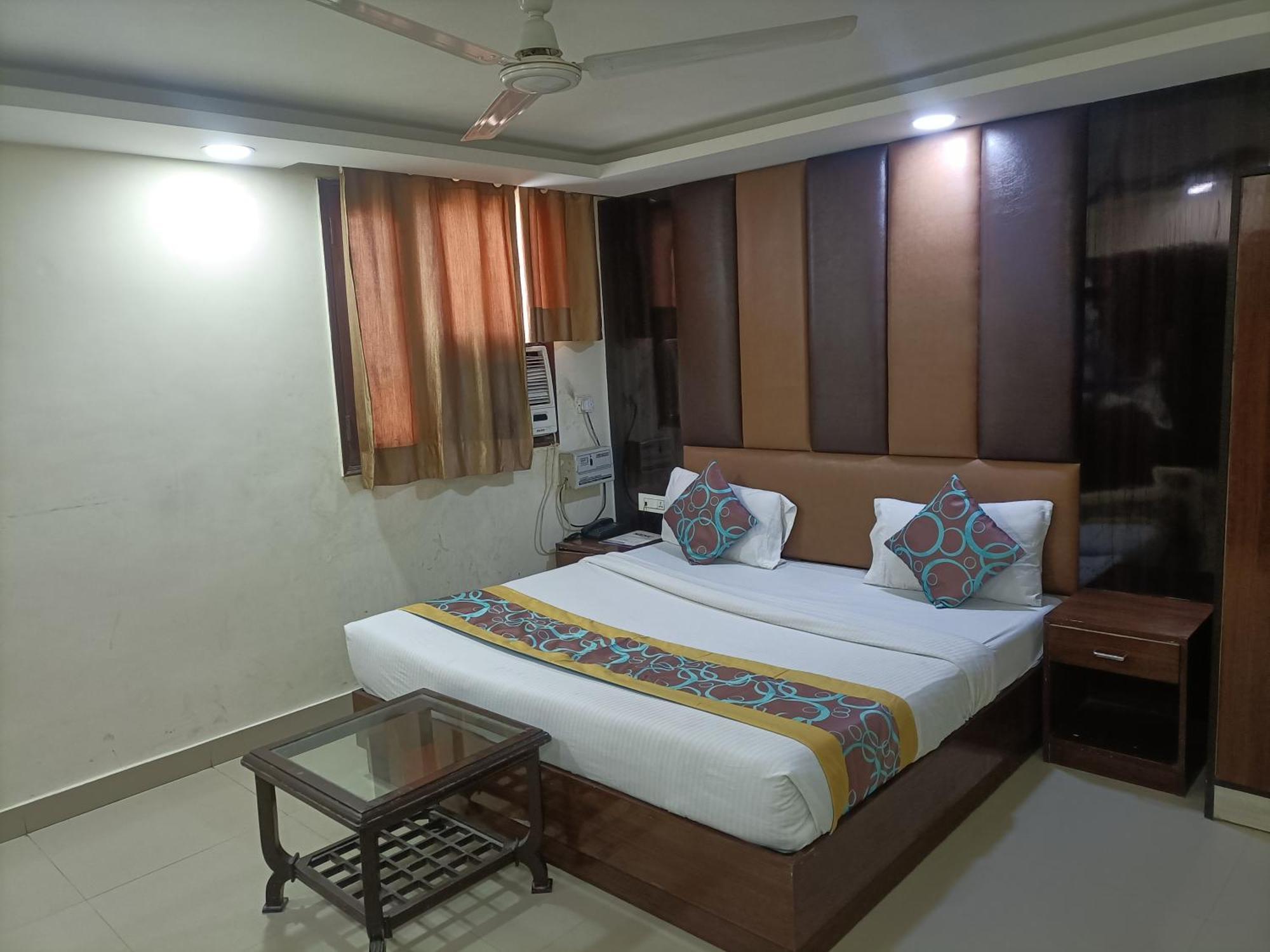 Hotel Ringer Nuova Delhi Esterno foto